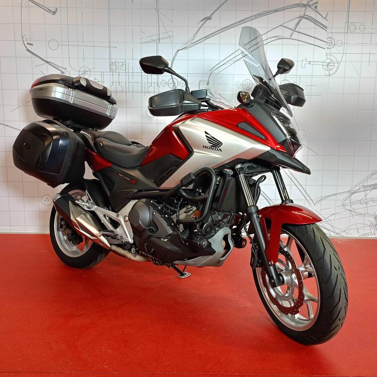 Honda NC 750 X DCT ABS Travel Edition (2016 -17) (5)