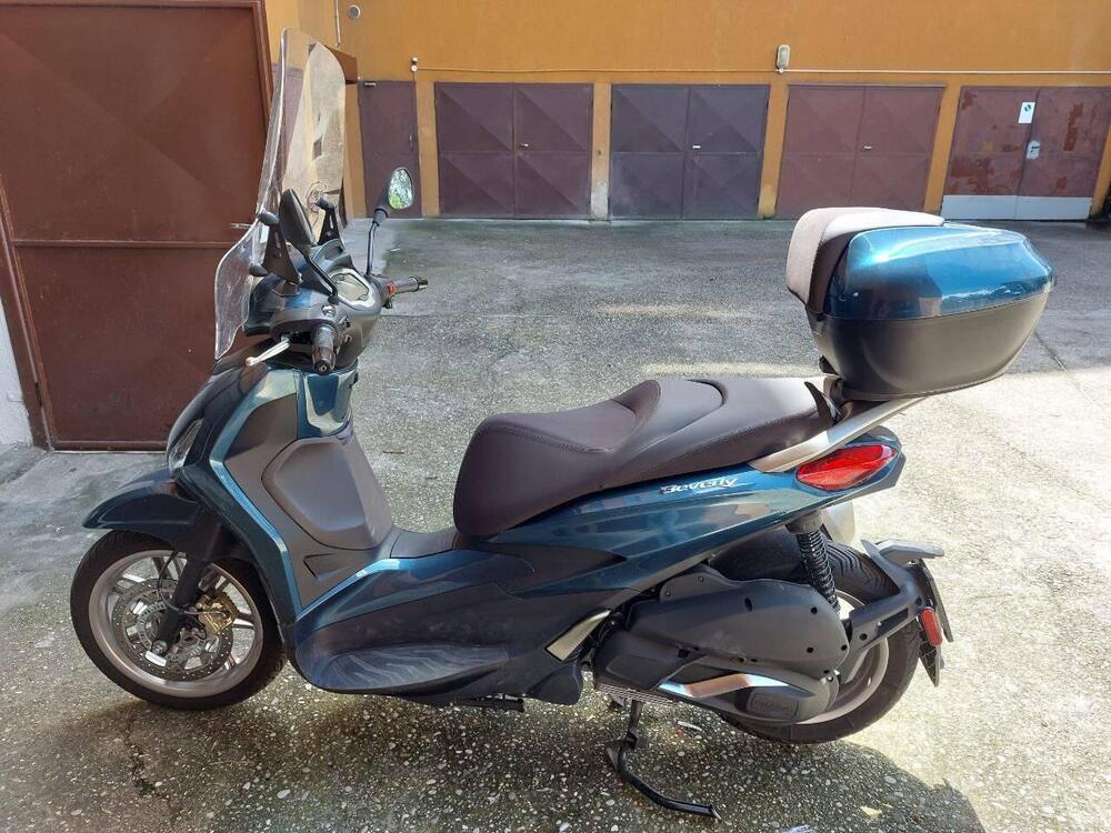 Piaggio Beverly 300 ABS-ASR (2021 - 24) (3)