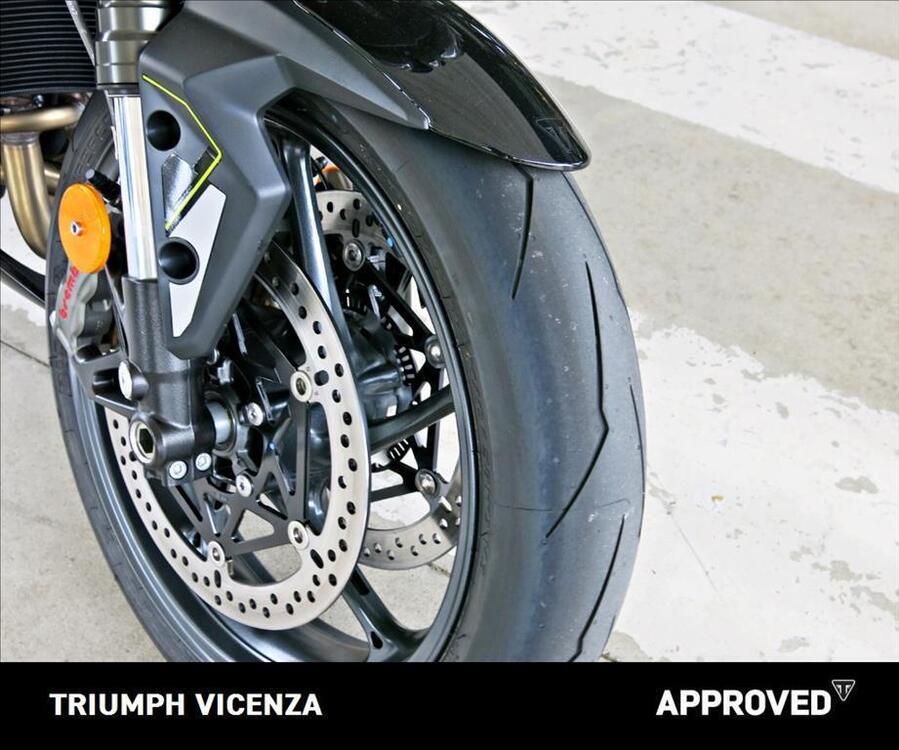 Triumph Street Triple 765 RS (2023 - 24) (2)