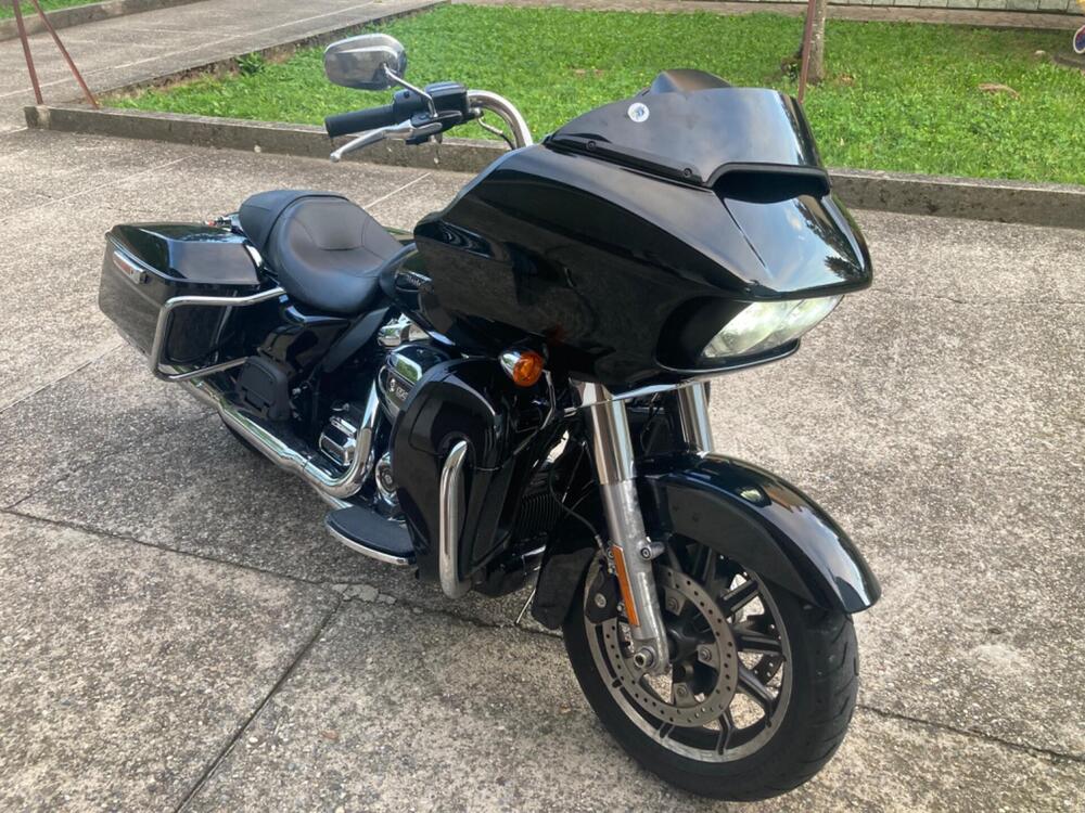 Harley-Davidson 114 Road Glide Ultra (2019) - FLTRXU (2)