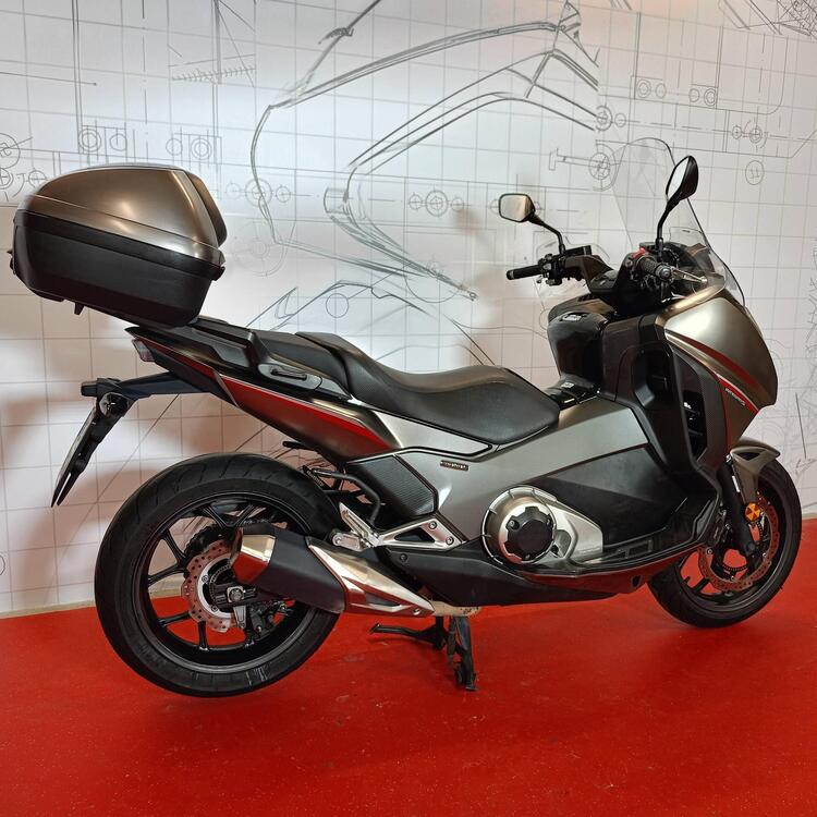 Honda Integra 750 DCT Sport (2017) (2)