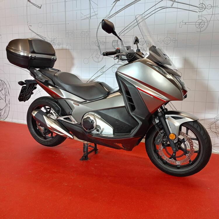 Honda Integra 750 DCT Sport (2017) (3)