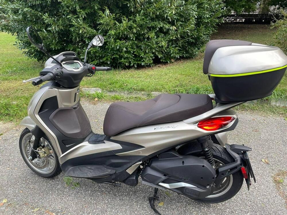 Piaggio Beverly 300 ABS-ASR (2021 - 24)