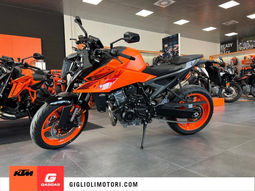 KTM 990 Duke (2024)