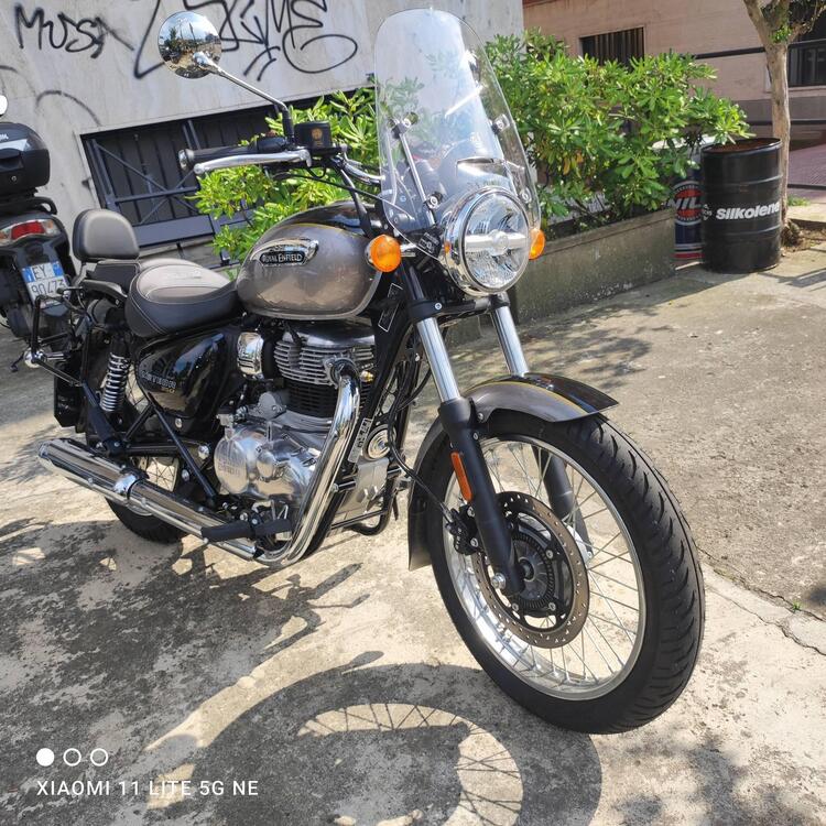 Royal Enfield Meteor 350 Aurora (2024) (5)