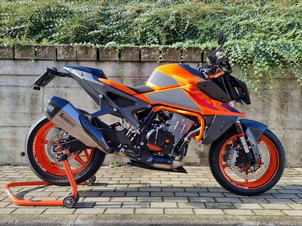 KTM 990 Duke (2024)