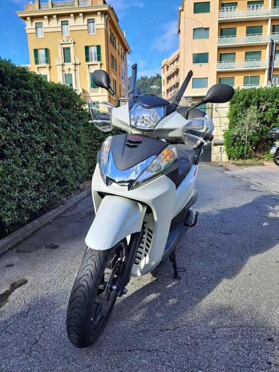 Honda SH 300 i Sporty/Special (2013 - 14) (3)