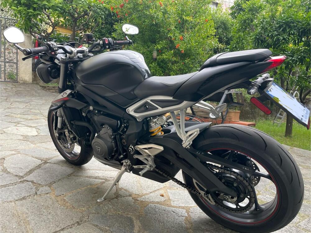 Triumph Street Triple RS (2017 - 19) (4)