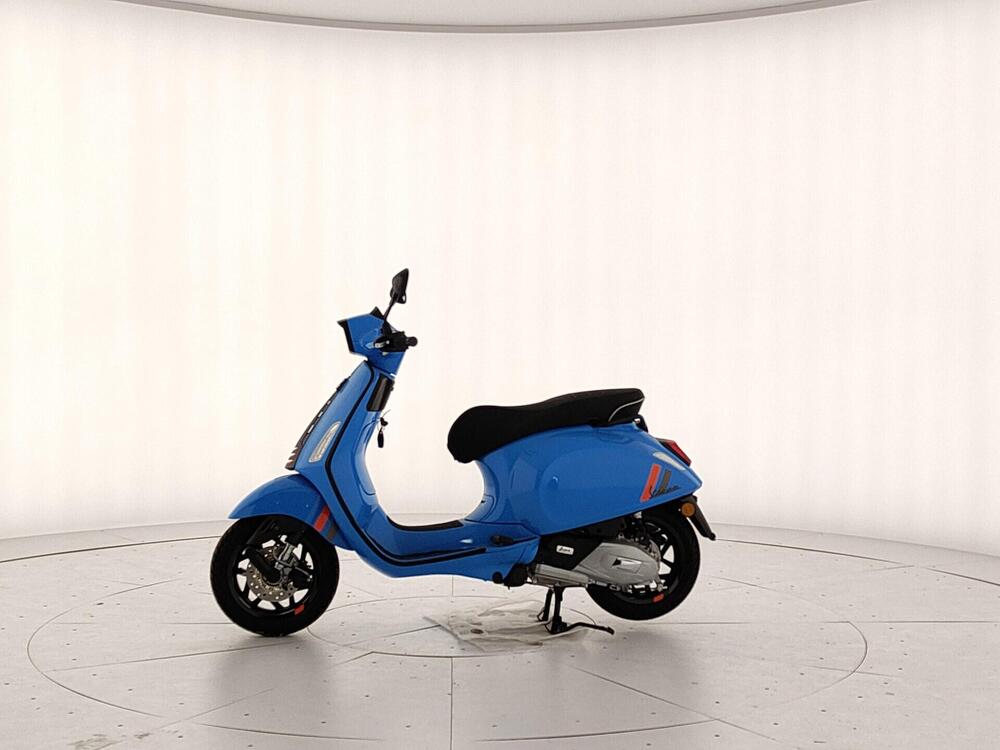 Vespa Primavera 50 Tech (2024) (2)