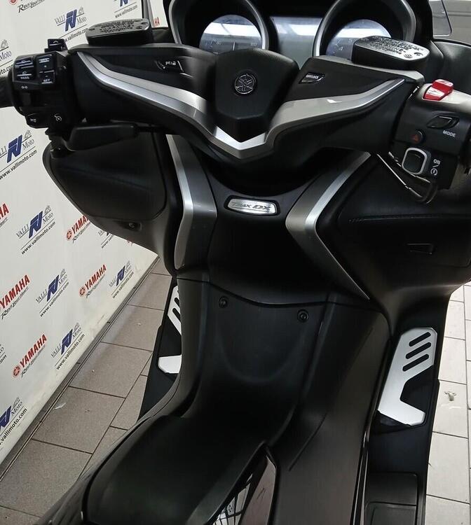 Yamaha T-Max 530 DX (2017 - 19) (5)