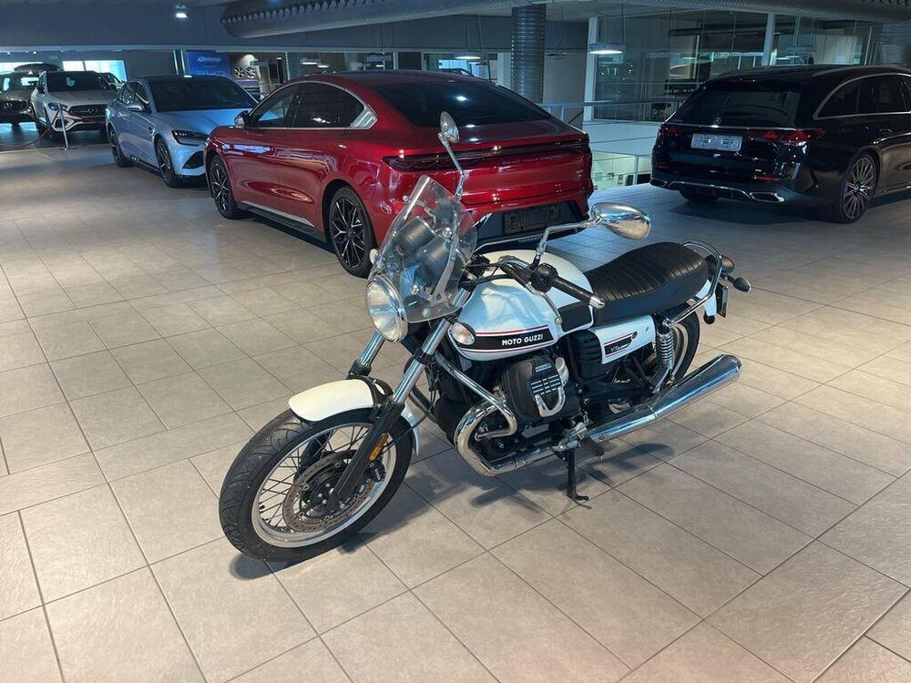 Moto Guzzi V7 III Limited (2018)