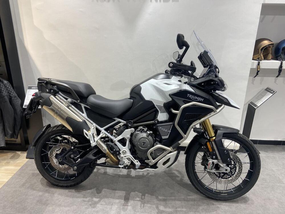 Triumph Tiger 1200 Rally Explorer (2022 - 23) (2)