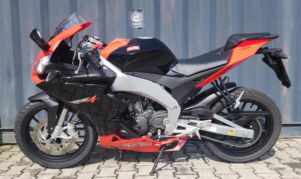 Aprilia RS4 125 (2011 - 16) (2)