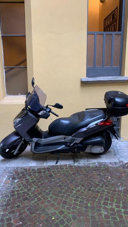 Yamaha X-Max 250 (2007 - 09) (2)