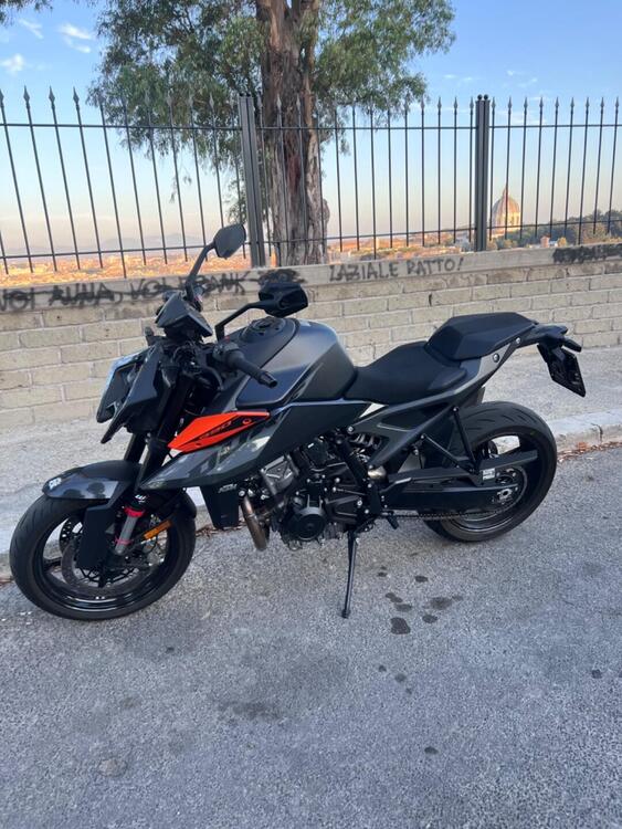 KTM 990 Duke (2024)