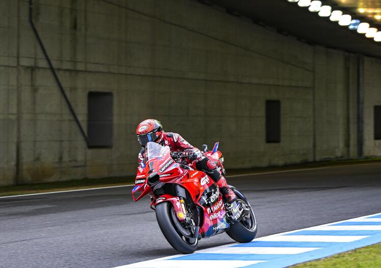 Bagnaia vince la Sprint! Sul podio Bastianini e Marquez 