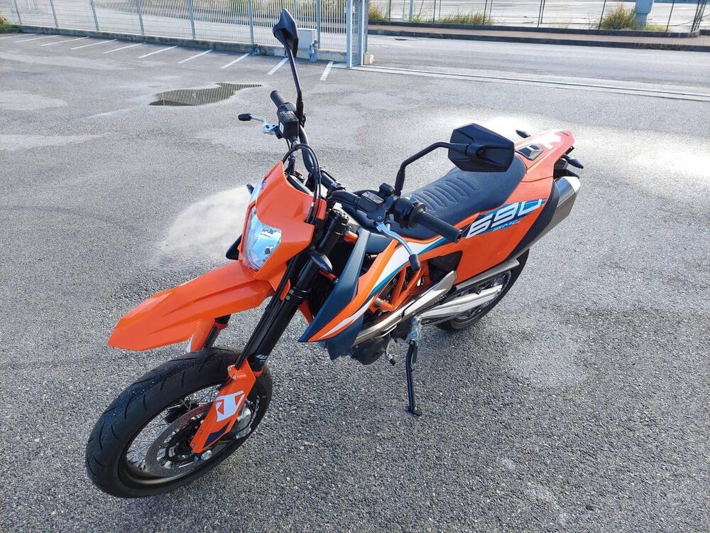 KTM 690 SMC R (2023 - 24) (4)