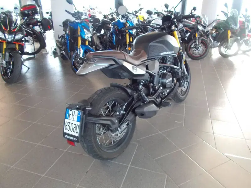Moto Morini SEIEMMEZZO SCR (2022 - 26) (3)