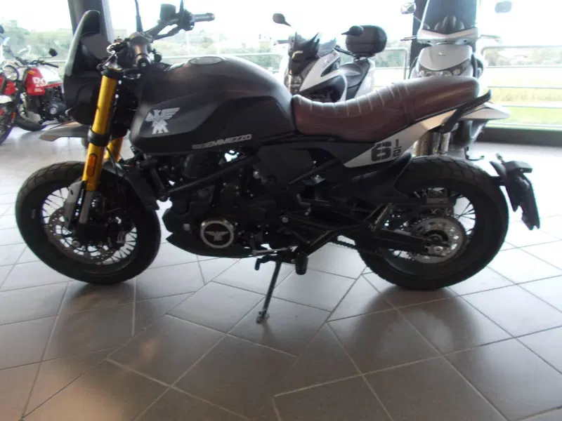 Moto Morini SEIEMMEZZO SCR (2022 - 26) (6)
