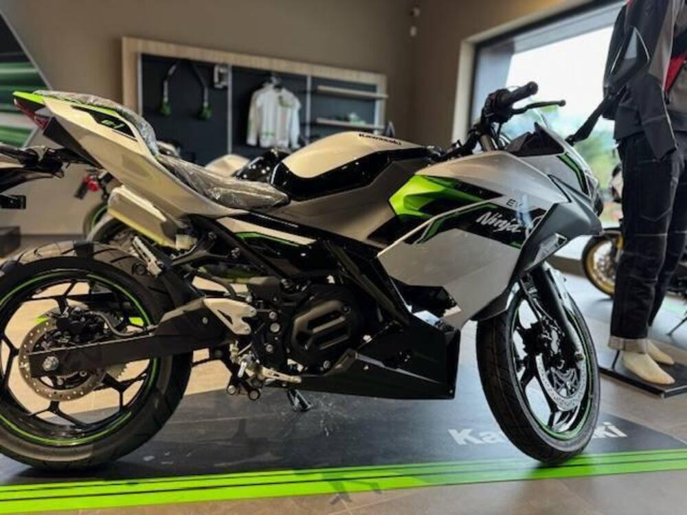 Kawasaki Ninja e-1 (2024)