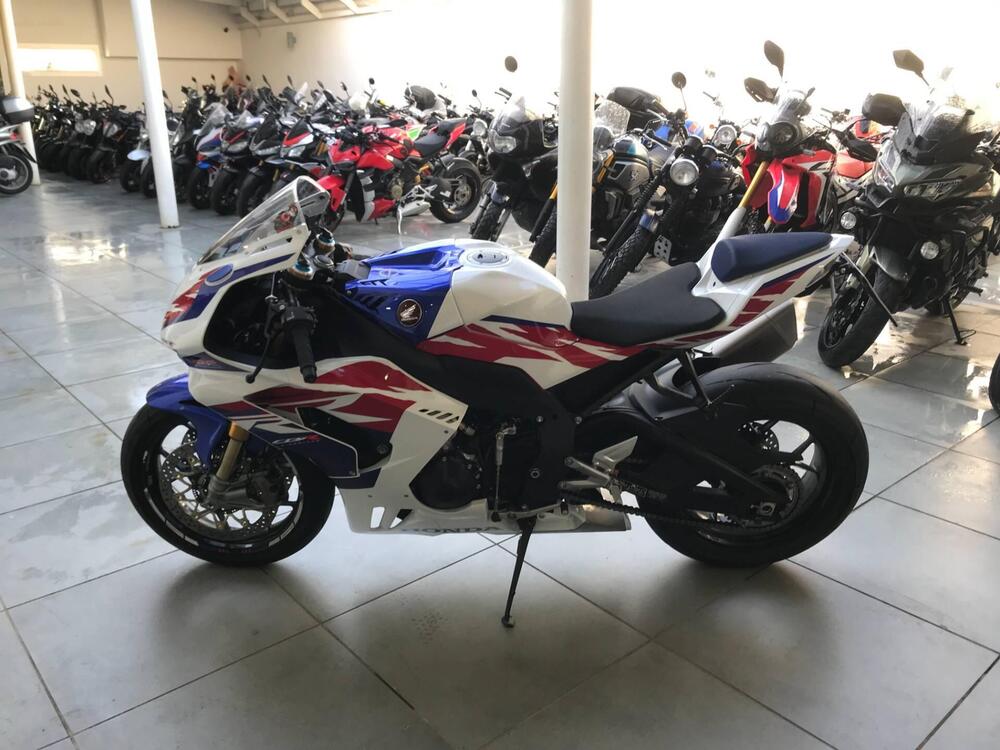 Honda CBR 1000 RR-R Fireblade SP (2024) (3)