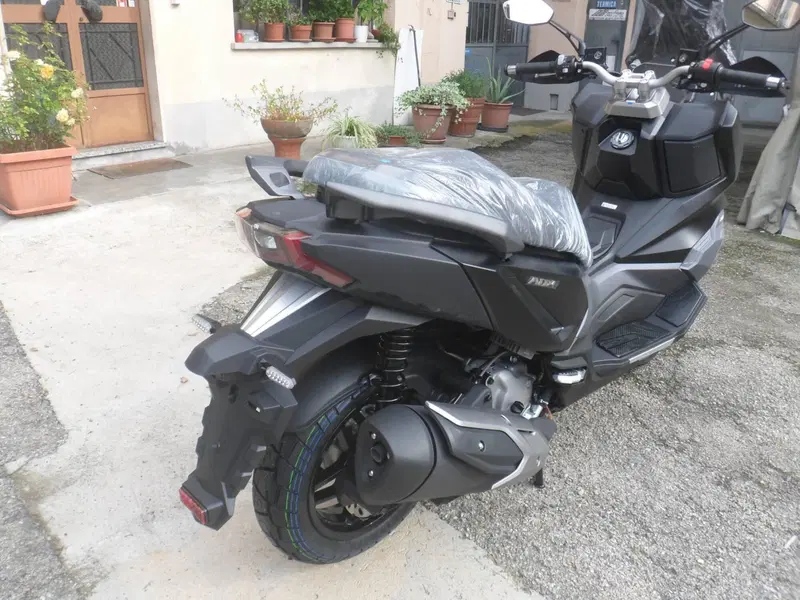 Sym ADX 300 (2024 - 26) (4)