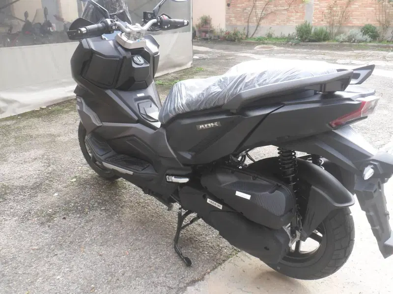 Sym ADX 300 (2024 - 26) (5)