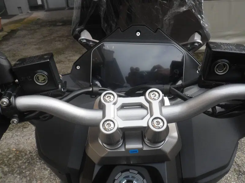 Sym ADX 300 (2024 - 26) (8)