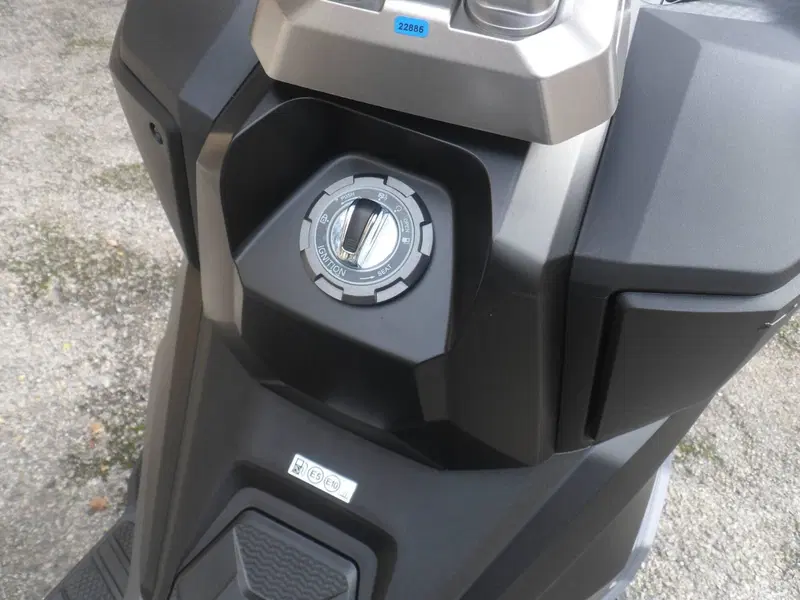 Sym ADX 300 (2024 - 26) (9)