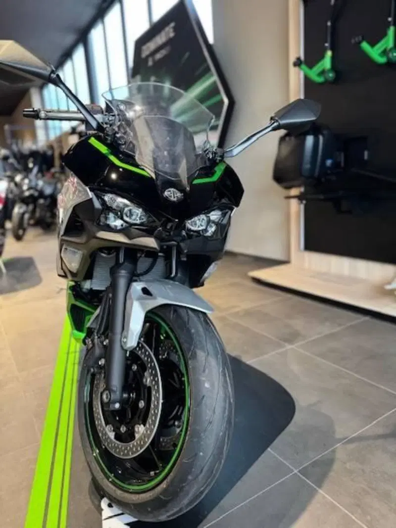 Kawasaki Ninja 7 Hybrid (2024 - 26) (2)