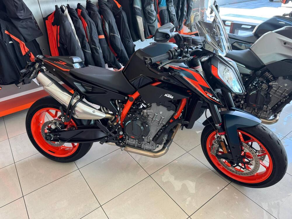 KTM 890 Duke R (2022 - 23)