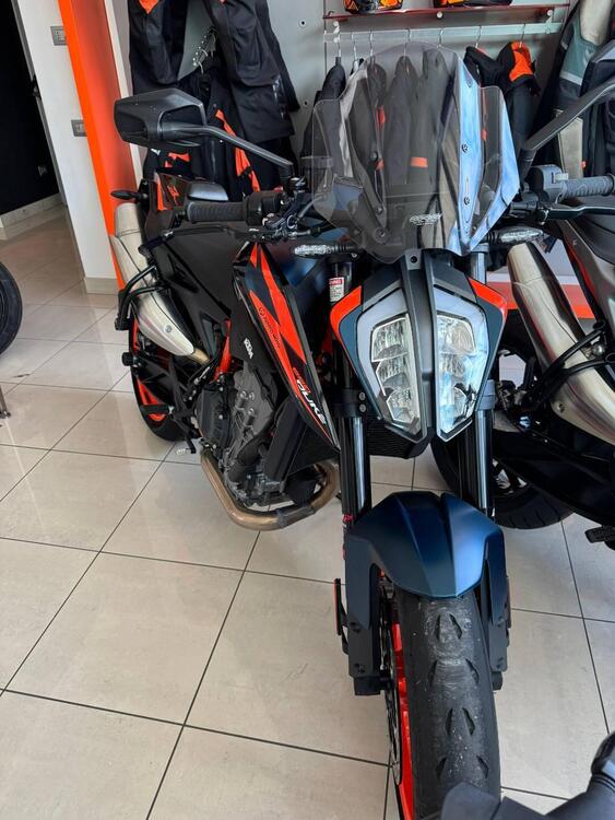 KTM 890 Duke R (2022 - 23) (3)