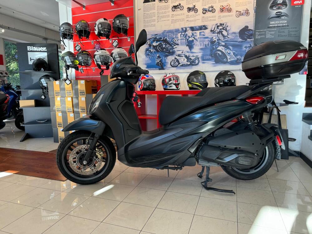 Piaggio Beverly 300 Hpe (2021)