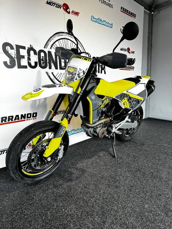 Husqvarna 701 Supermoto (2022) (5)