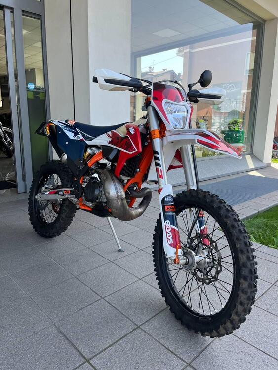 KTM EXC 250 Six Days (2017) (2)