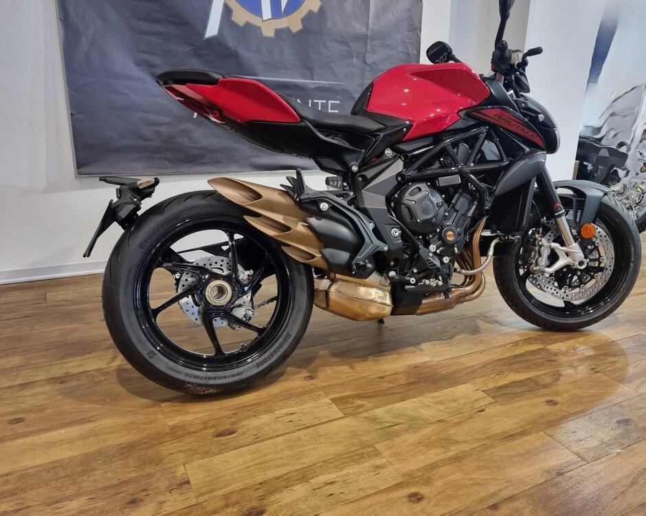 MV Agusta Brutale 800 R (2023 - 24) (4)