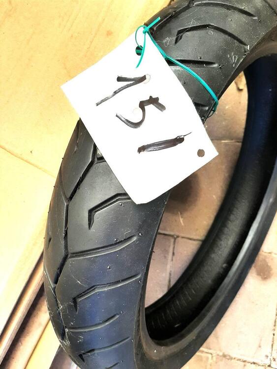 Pneumatico Pirelli Diablo Scooter 110/70-16-M/C 52 (2)