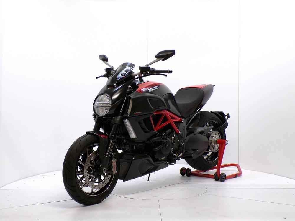 Ducati Diavel 1200 Carbon (2010 - 13) (3)