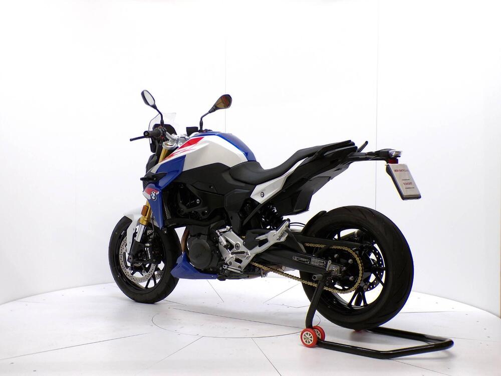 Bmw F 900 R (2021 - 25) (5)