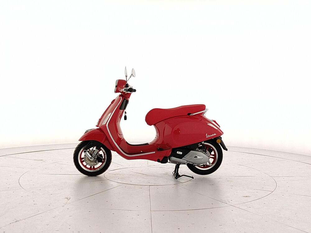 Vespa Primavera 125 RED (2021 - 24) (2)