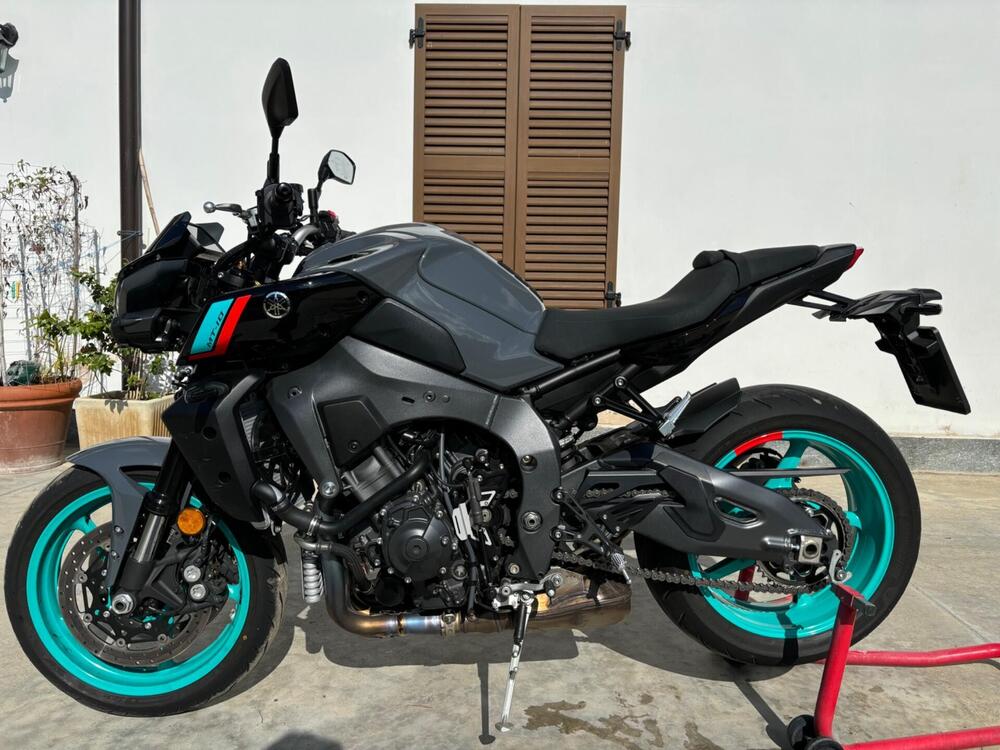 Yamaha MT-10 (2022 - 24) (4)