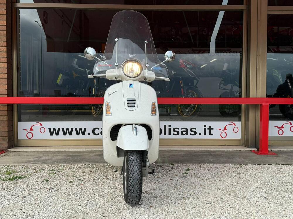 Vespa GTS 300 Super (2008 - 16) (2)