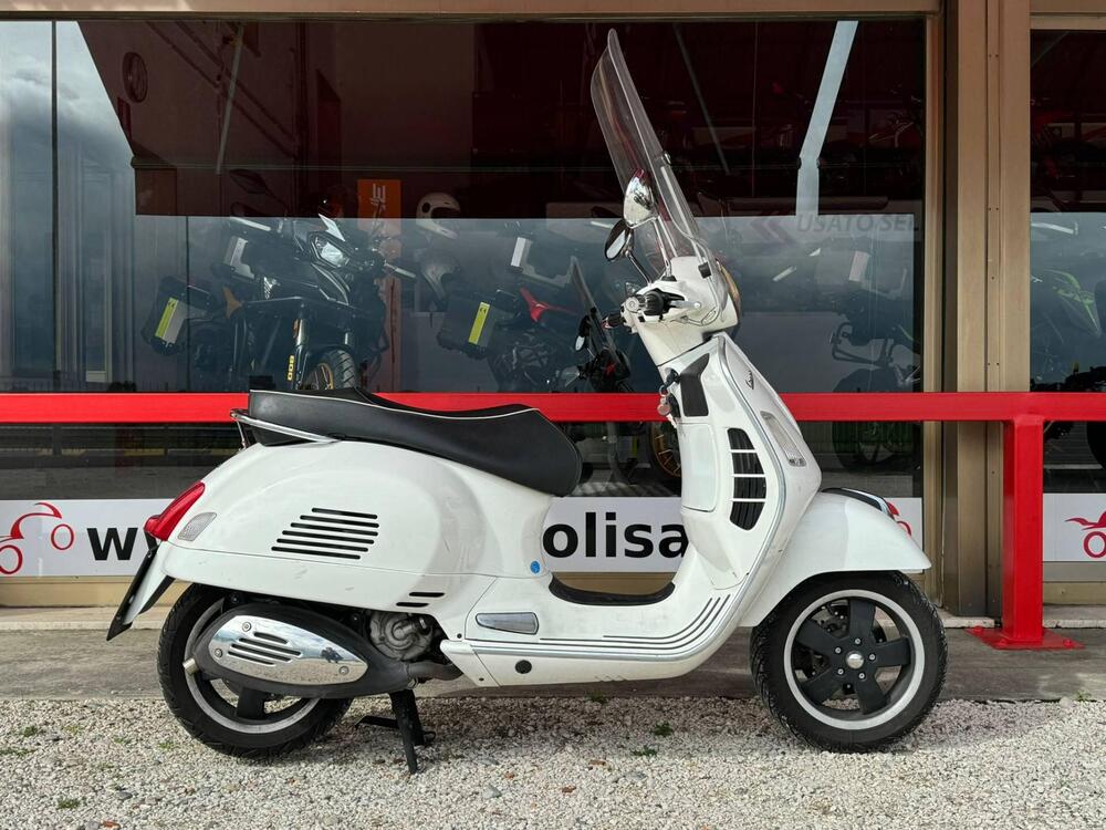 Vespa GTS 300 Super (2008 - 16) (3)