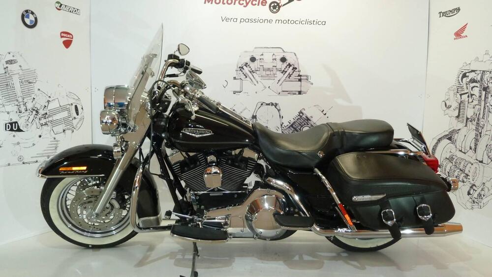 Harley-Davidson 1450 Road King Classic (2006 - 07) - FLHRCI