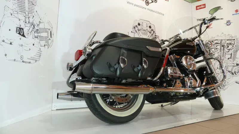 Harley-Davidson 1450 Road King Classic (2006 - 07) - FLHRCI (13)