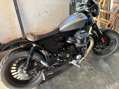 Moto Guzzi V9 Bobber (2016 - 18) usata