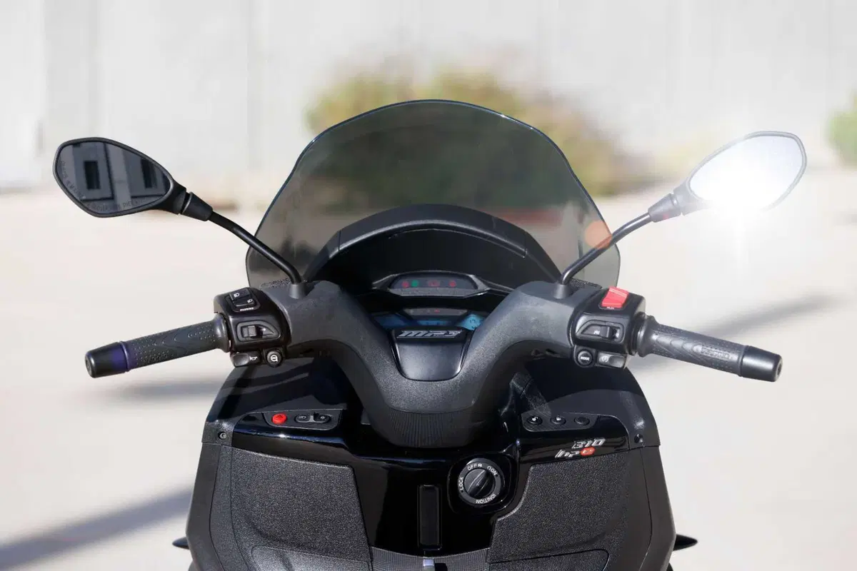 Piaggio MP3 310 e 310 Sport (6)