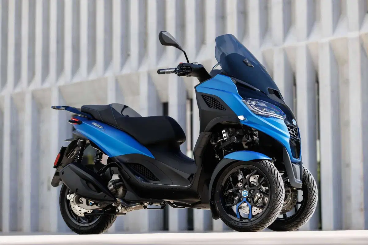 Piaggio MP3 310 e 310 Sport (26)