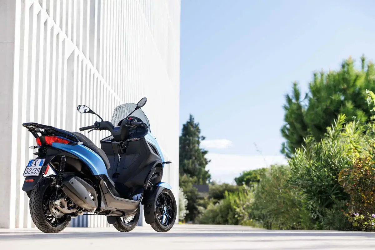 Piaggio MP3 310 e 310 Sport (29)