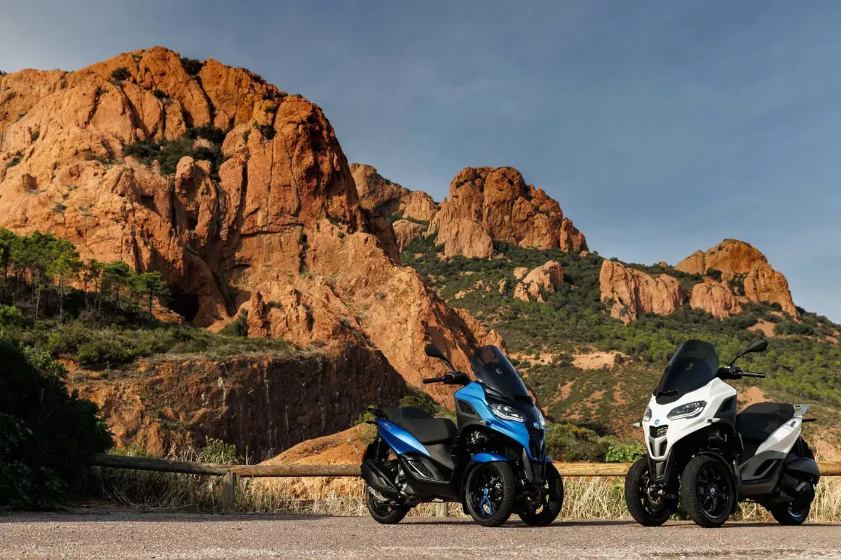 Piaggio MP3 310 e 310 Sport (38)